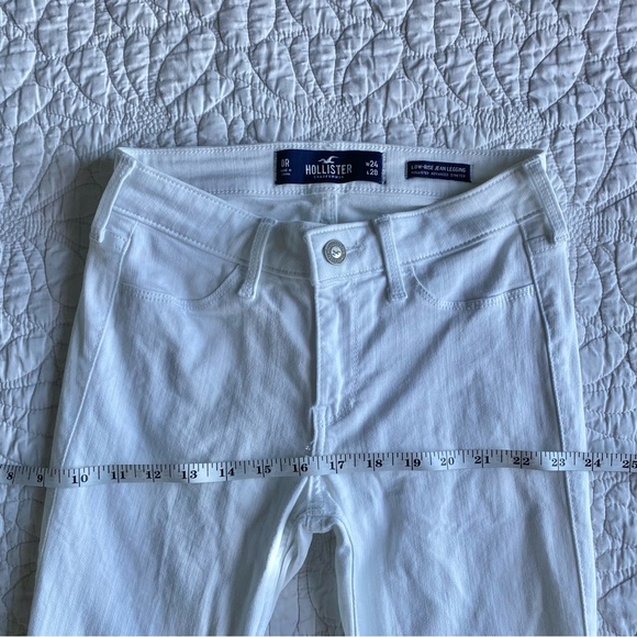 White Hollister Low Rise Skinny Jeans - Picture 2 of 5